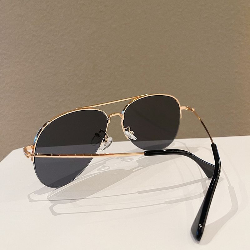 Gradient Aviator Sunglasses