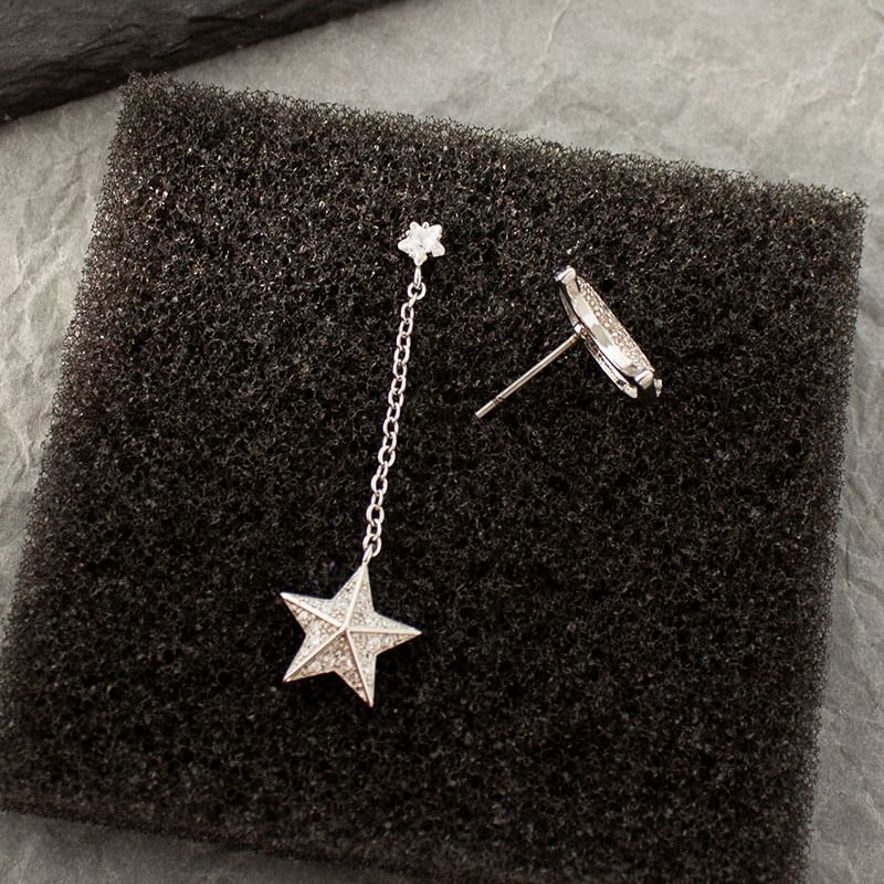 Moon & Star Asymmetrical Alloy Dangle Earring