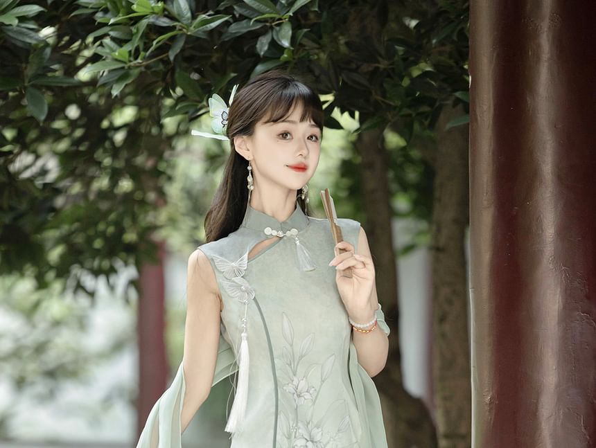 Sleeveless Floral Beaded Mesh Panel Midi Qipao