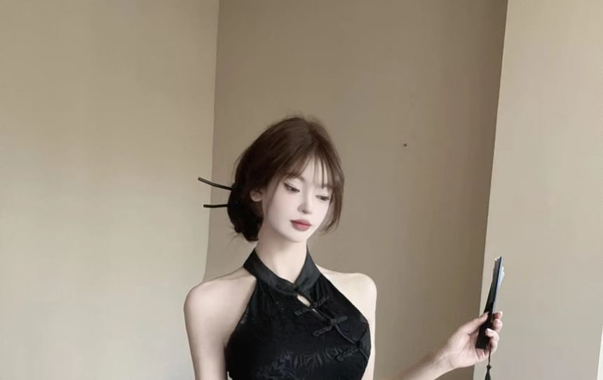 Sleeveless Halter Jacquard Mini Qipao