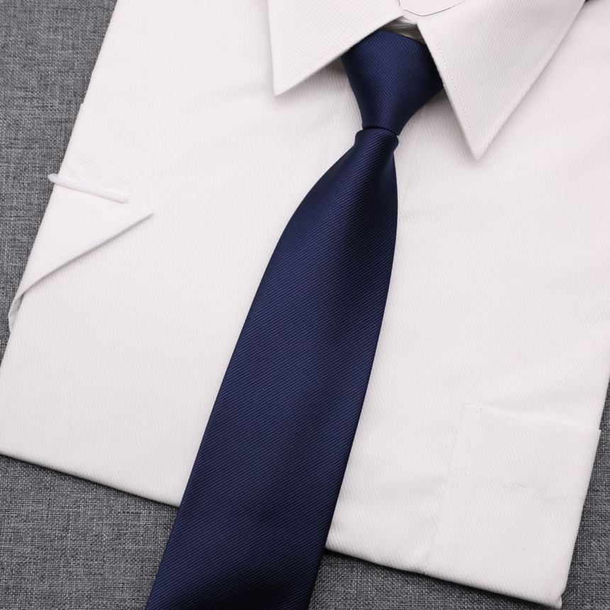 Plain Pre Tied Neck Tie