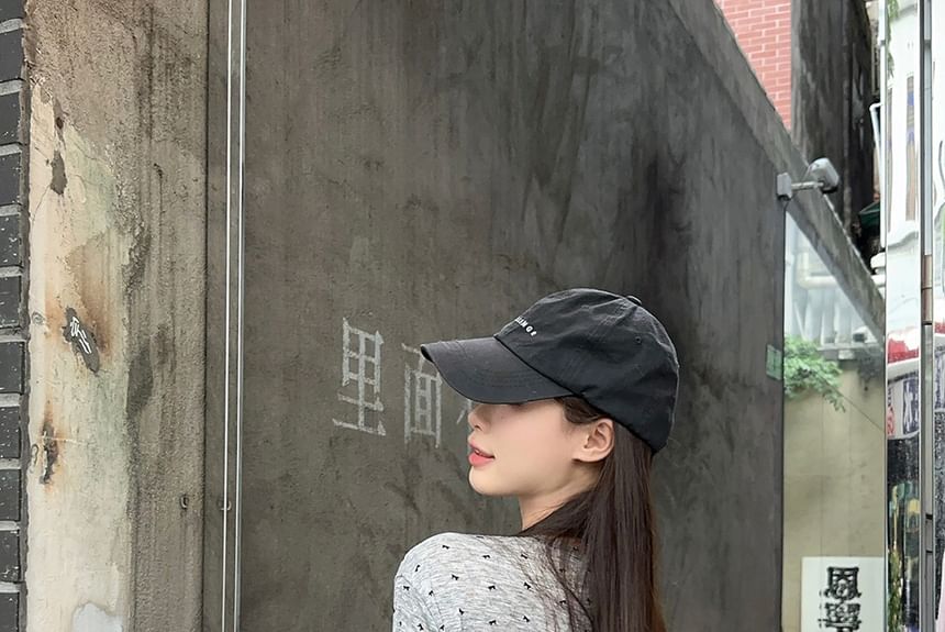 Simple Round Neck Knit Cardigan