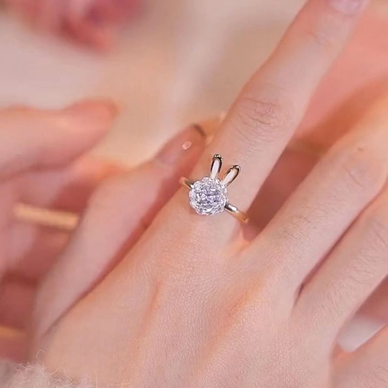 Rabbit Rhinestone Alloy Open Ring / Pendant Necklace