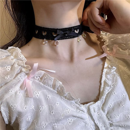Ribbon Accent Heart Cutout Choker