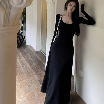 Long-Sleeve Round Neck Plain Open Back Maxi A-Line Dress