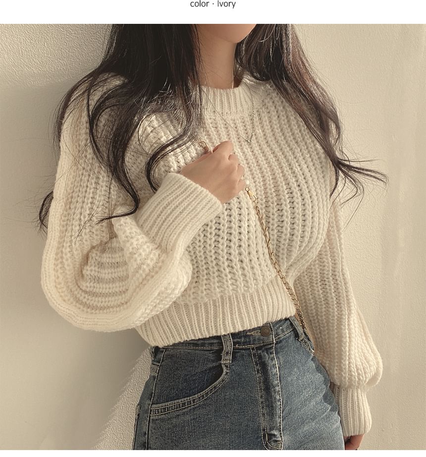 Soft Bubble-Sleeve Cropped Sweater