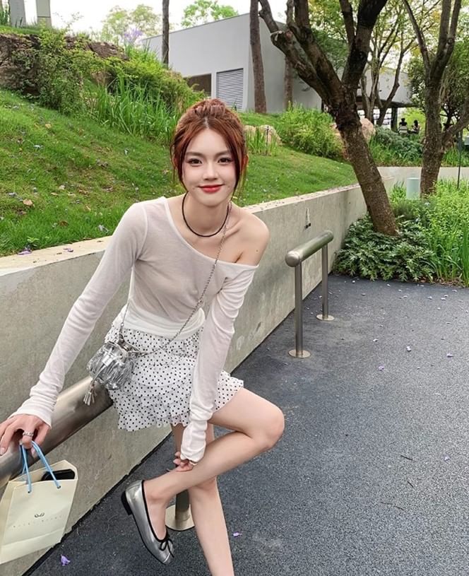 Cap Toe Bow Low Heel Pumps