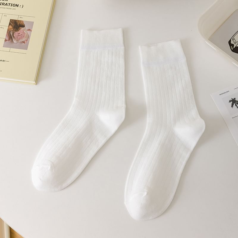 Plain Ribbed Crew Socks