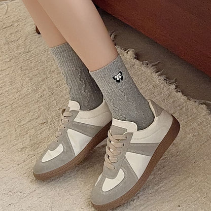 Embroidered Bow Crew Socks