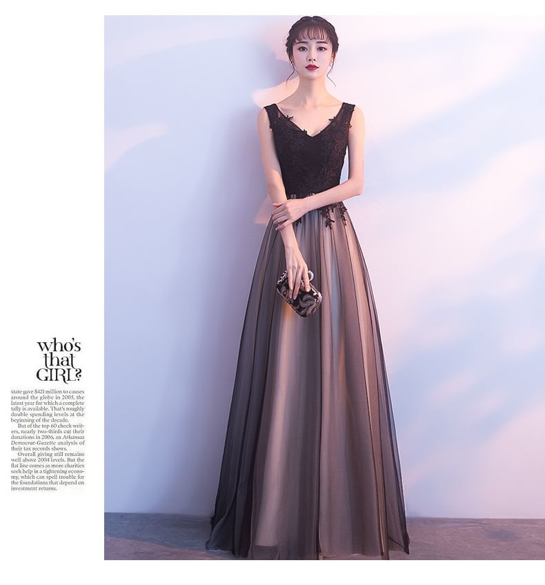 Gown V-Neck A-Line Evening Sleeveless Lace