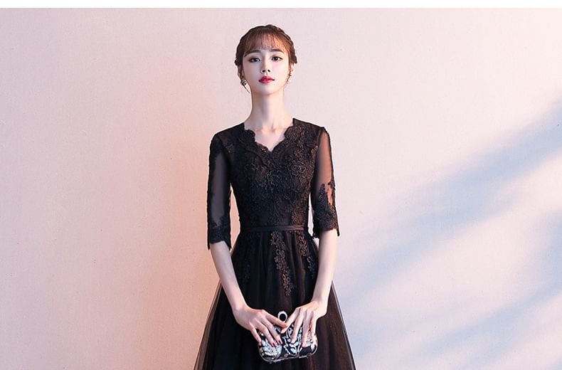 3/4-Sleeve V-Neck Lace A-Line Evening Gown / Asymmetrical Cocktail Dress