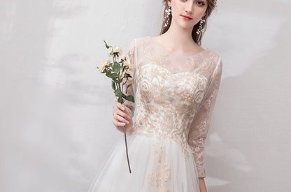 3/4-Sleeve Scoop Neck Mesh A-Line Wedding Gown