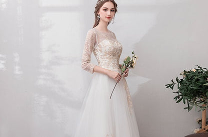 3/4-Sleeve Scoop Neck Mesh A-Line Wedding Gown