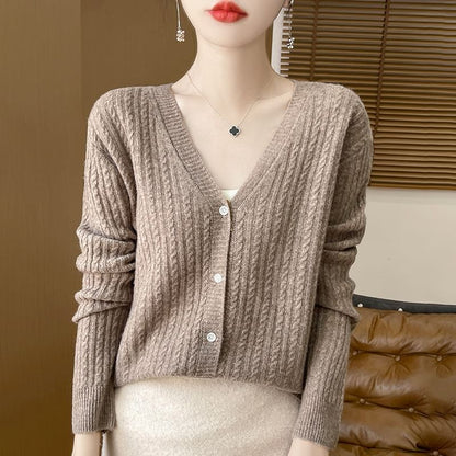 Cardigan en maille torsadée à col en V