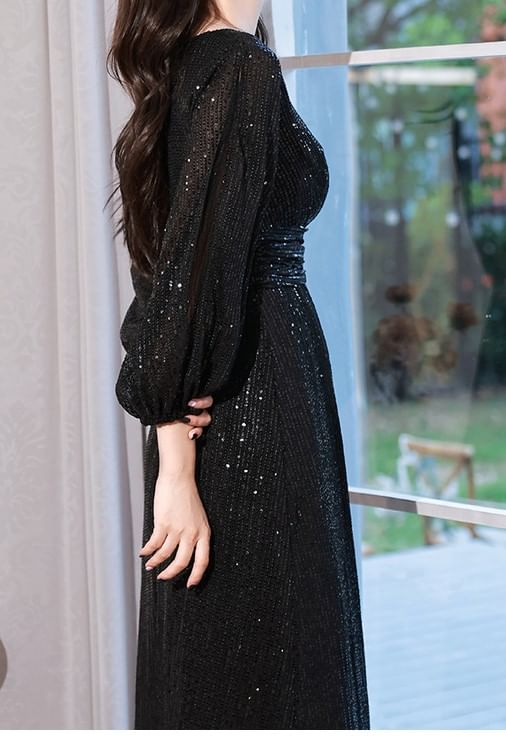 Long-Sleeve V-Neck Plain Sequin Cutout A-Line Evening Gown