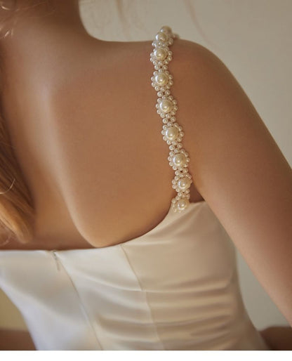 Faux Pearl Strap V-Neck Plain Trained Satin Trumpet Wedding Gown