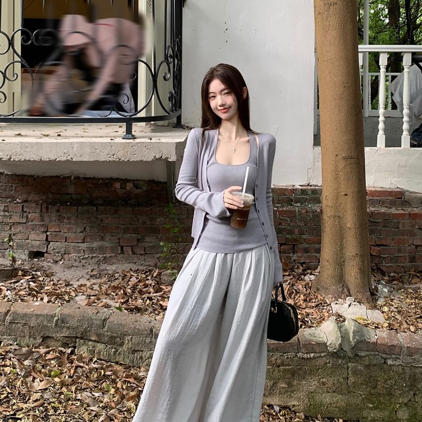 Halter Tank & Cardigan & Pleated Skirt & Culottes