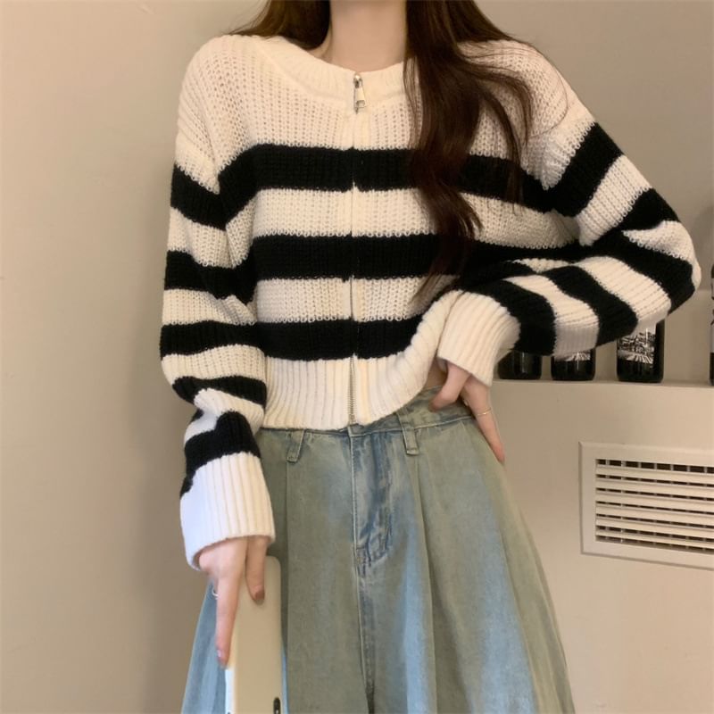 Striped Zip Up Cropped Cardigan
