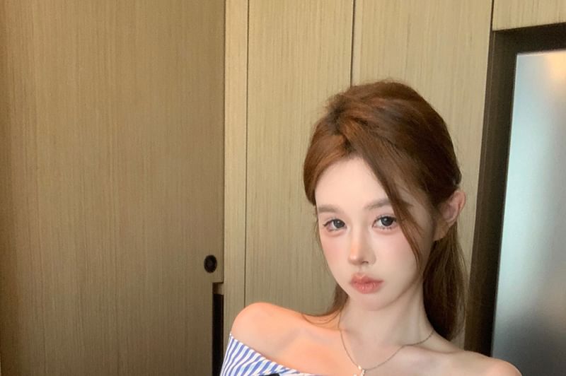 Flared-Sleeve Off-Shoulder Striped Lace-Up Cropped Blouse