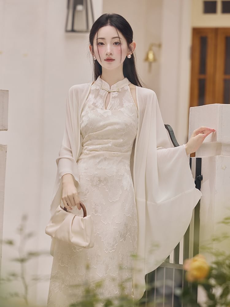 Set: Halter Neck Stand Collar Floral Jacquard Ruched Frog Buttoned Midi Sheath Qipao + Plain Fringed Open Front Long Light Jacket