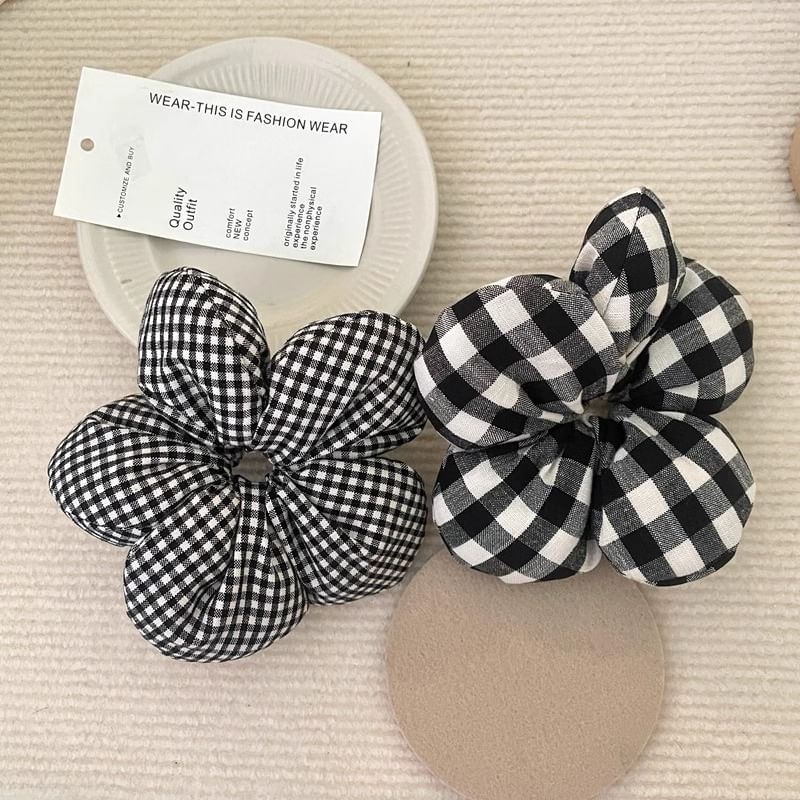 Gingham Floral Scrunchie