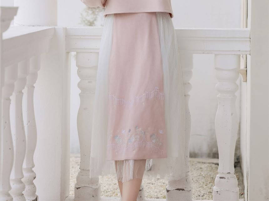 Set: Long-Sleeve Embroidered Flower Hanfu Top + Mid Rise Plain Lace Midi A-Line Skirt