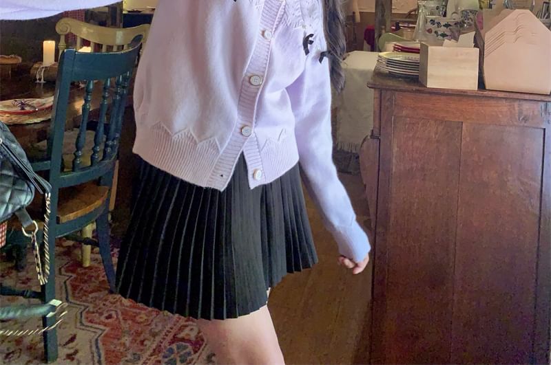 Crewneck Button Up Knit Cardigan
