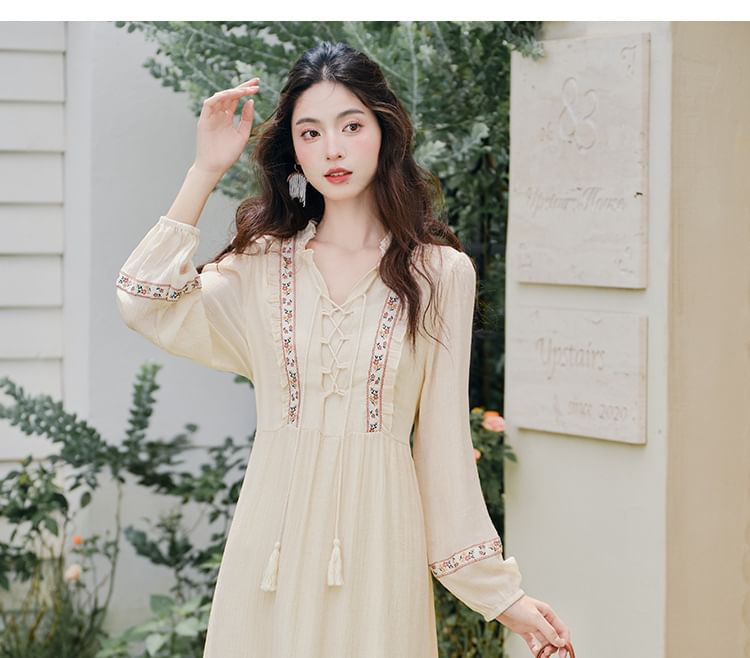 Puff-Sleeve Flower Embroidered Tassel Hem Lace-Up Midi A-Line Dress / Patterned Vest / Set