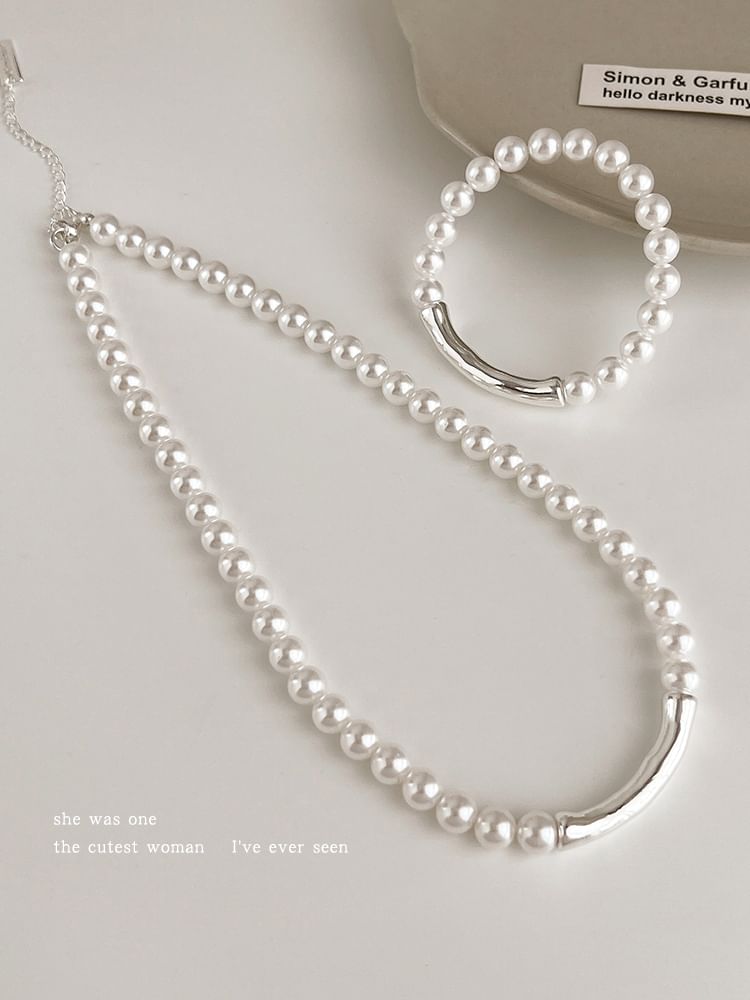 Faux Pearl Necklace / Bracelet