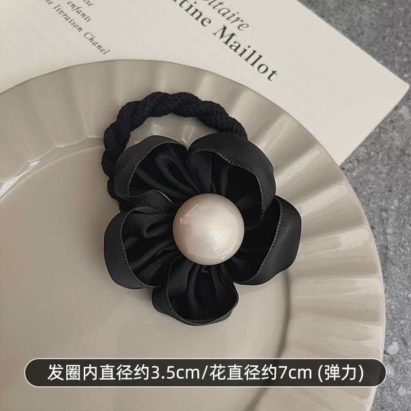 Flower Faux Pearl Hair Tie