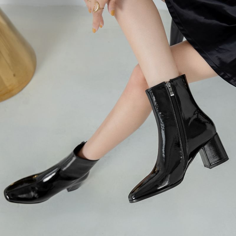 Short Plain Zip-Up Patent Chunky Heel Leather Boots