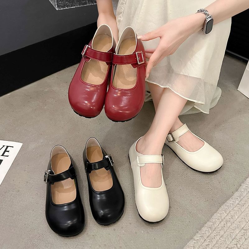 Buckled Mary Round Faux Toe Leather Flats Plain Jane