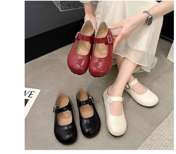 Buckled Mary Round Faux Toe Leather Flats Plain Jane