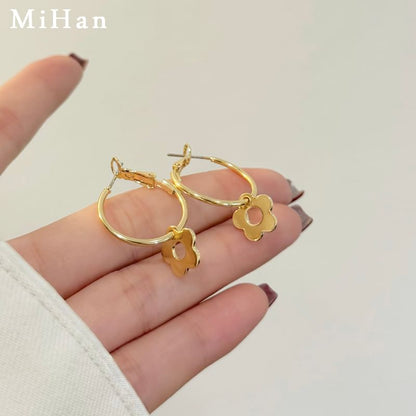 Sterling Silver Floral Hoop Earring