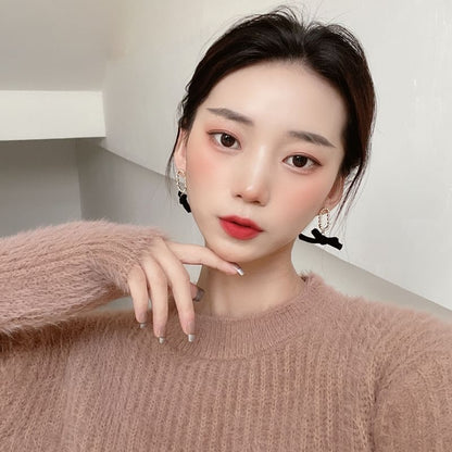 Ribbon Dangle Earring / Clip On Earring