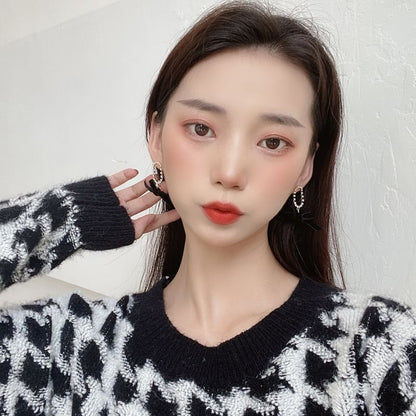 Ribbon Dangle Earring / Clip On Earring