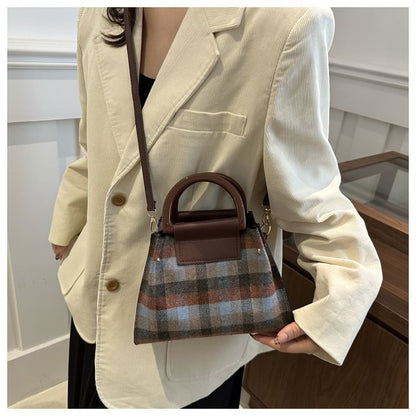 Set: Plaid Shoulder Bag + Plain Faux Leather Pouch