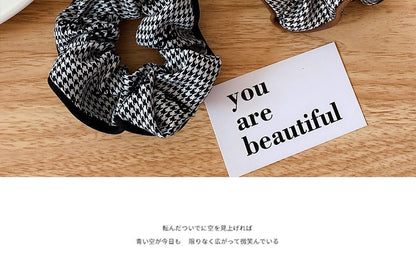 Ribbon Pattern Plaid Scrunchie