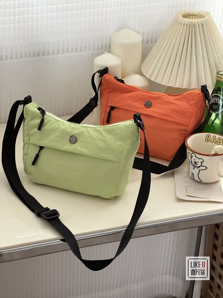 Multi-Pocket Shoulder Bag