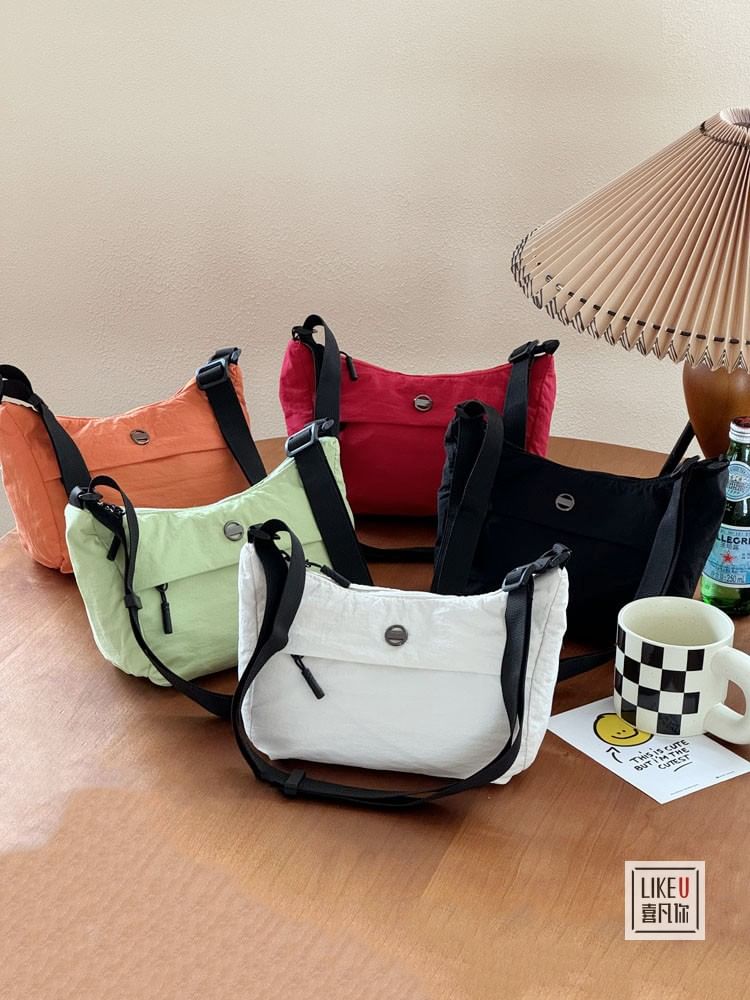 Multi-Pocket Shoulder Bag