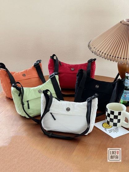 Multi-Pocket Shoulder Bag