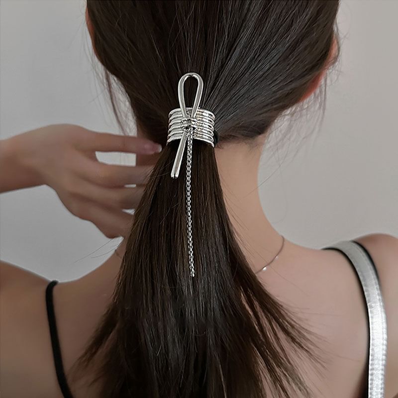 Knot Chain Detail Hair Tie