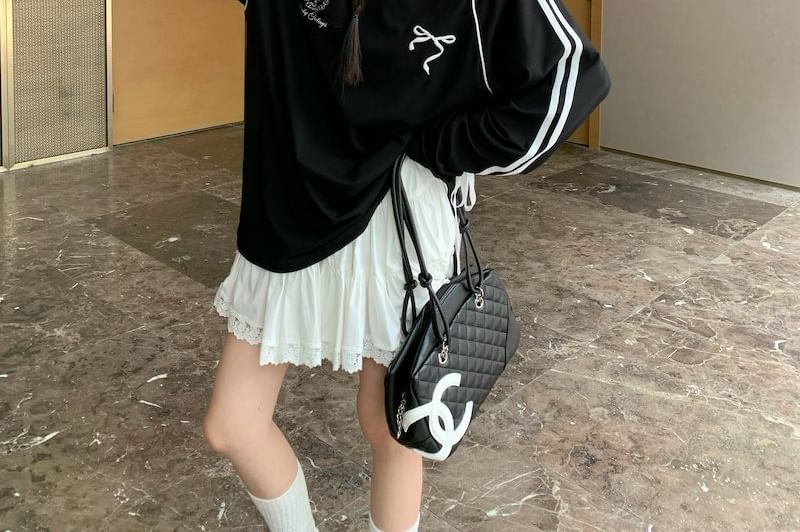 Mid Rise Solid Flared Mini Skirt