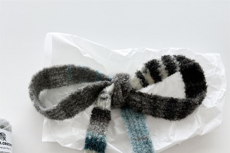 Gradient Scarf Skinny Knit