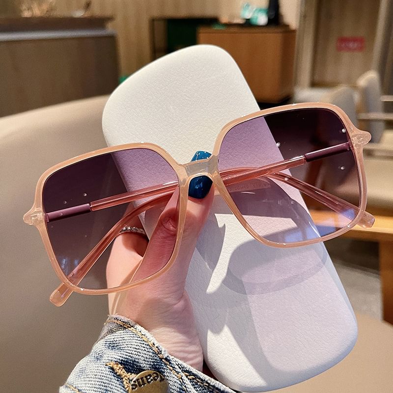 Square Frame Gradient Sunglasses