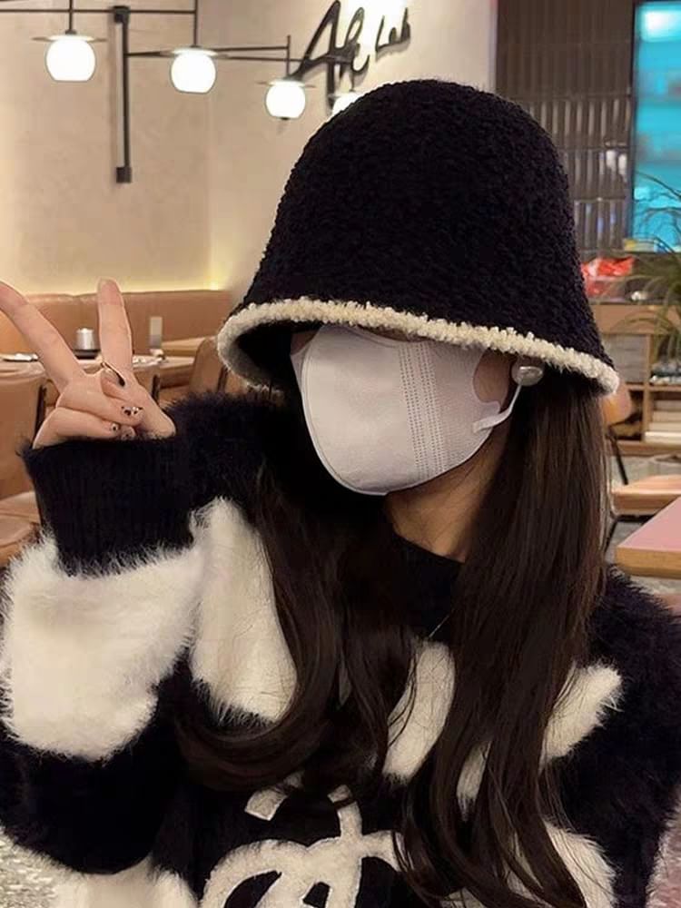 Contrast Trim Bucket Hat / Plain Ear Knit Hat