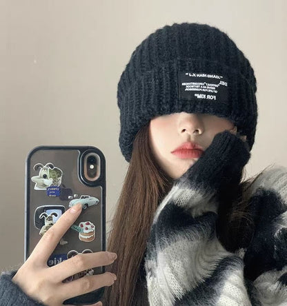 Applique Ribbed Knit Beanie