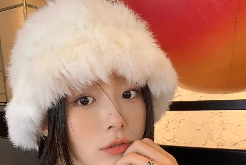 Plain Faux Fur Bucket Hat / Star Bucket Hat
