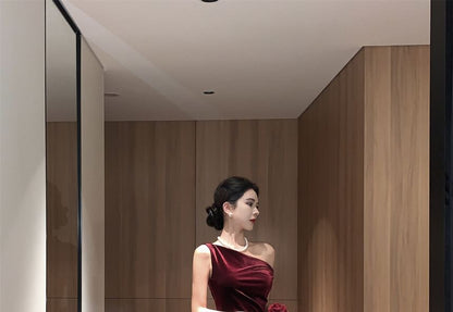 Sleeveless One Shoulder Plain Velvet Mermaid Evening Gown