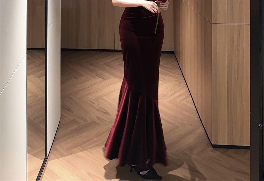 Sleeveless One Shoulder Plain Velvet Mermaid Evening Gown